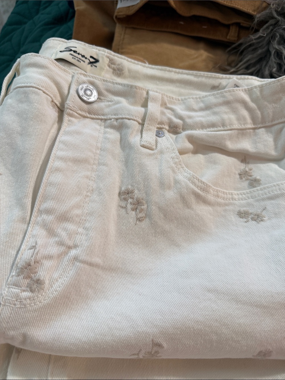 Seven7 High-Rise Cream Jeans with Subtle Floral Embroidery